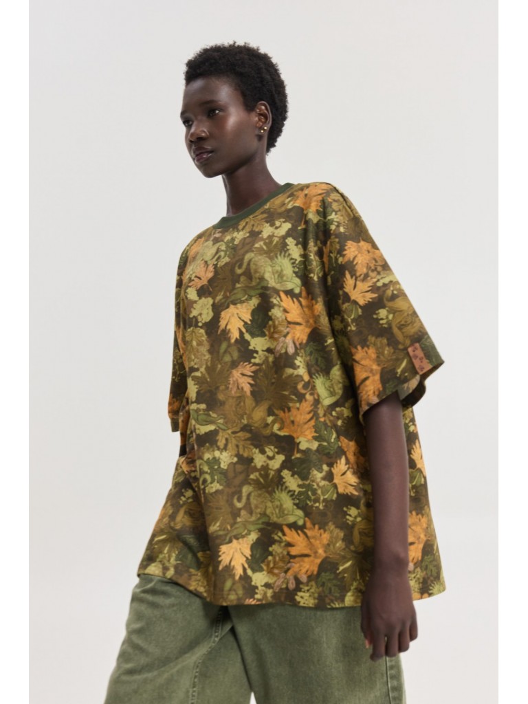T-shirt cheetah camo illusion