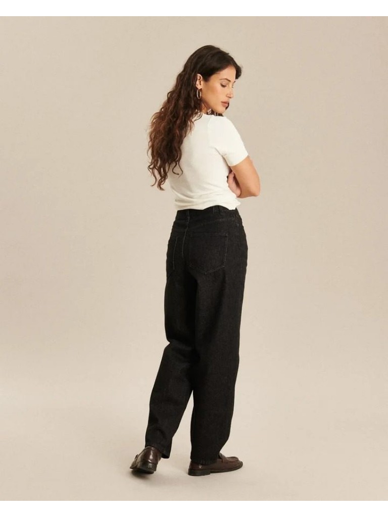 Jean olsen black